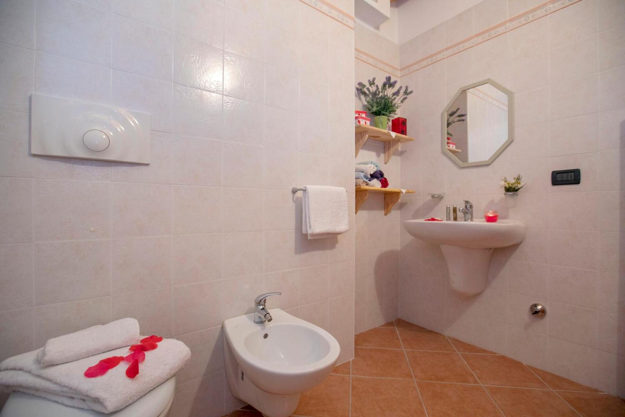 Appartamento Centro Storico Riva - Happy Rentals Exterior foto